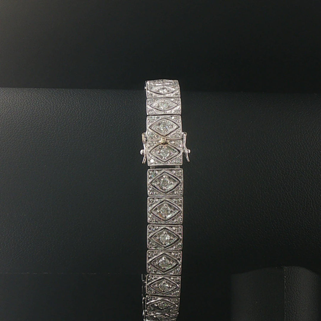 18k White Gold and 2.50cttw Diamond Vintage Intricate Panel Link Bracelet 7.25"