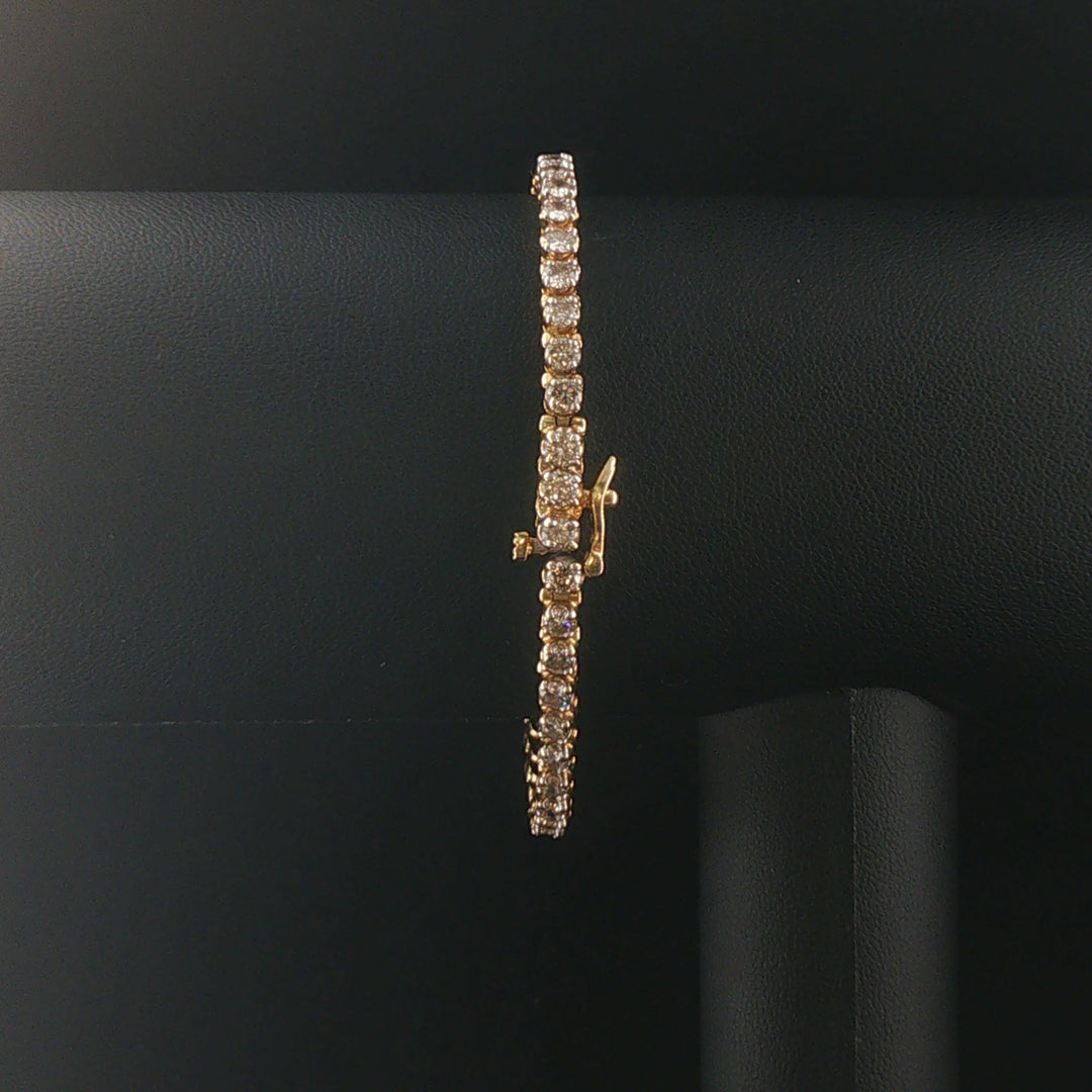 14k Yellow Gold and 4.5cttw Diamond Vintage Tennis Bracelet 7"