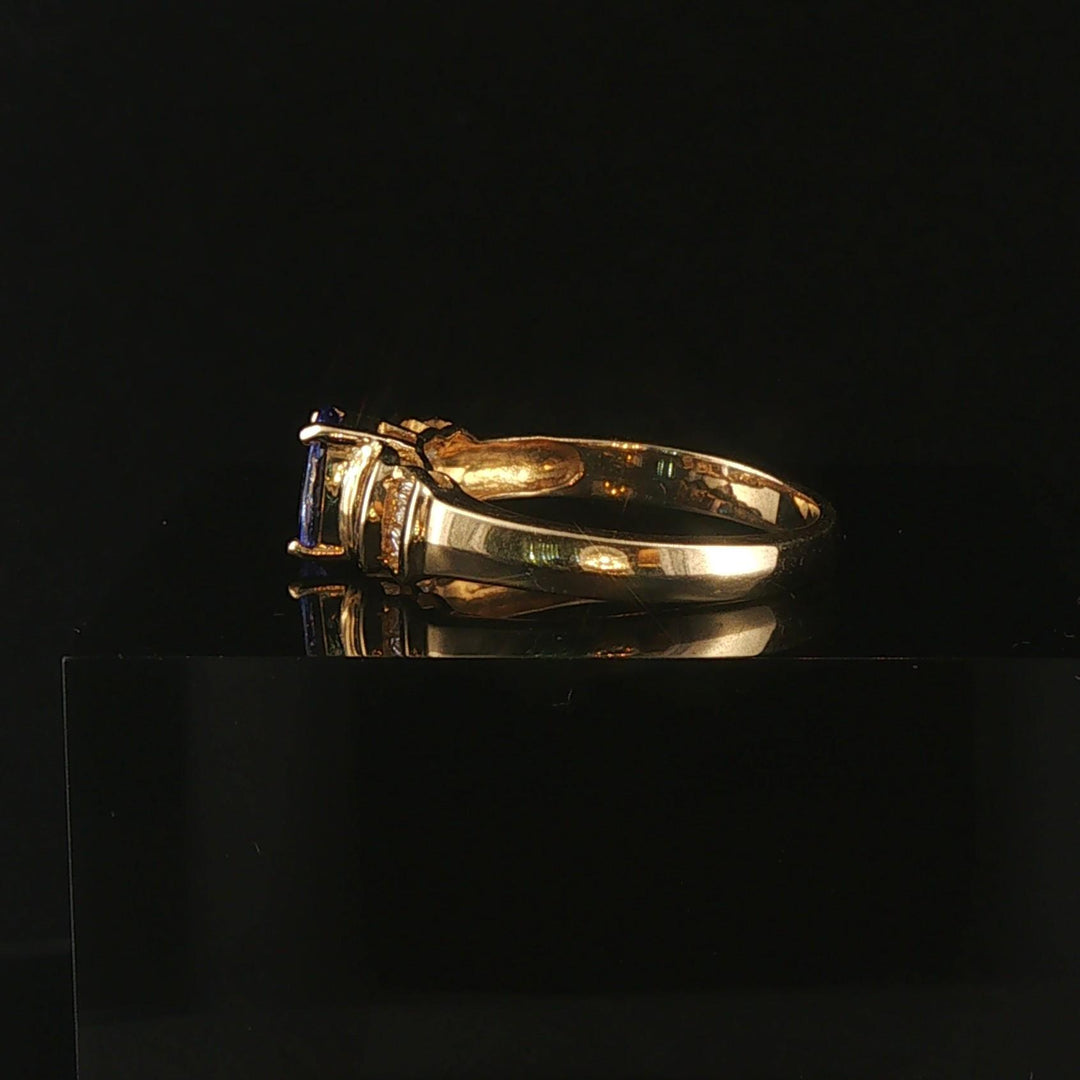 14k Yellow Gold Tanzanite and Baguette Diamond Ring Size 7