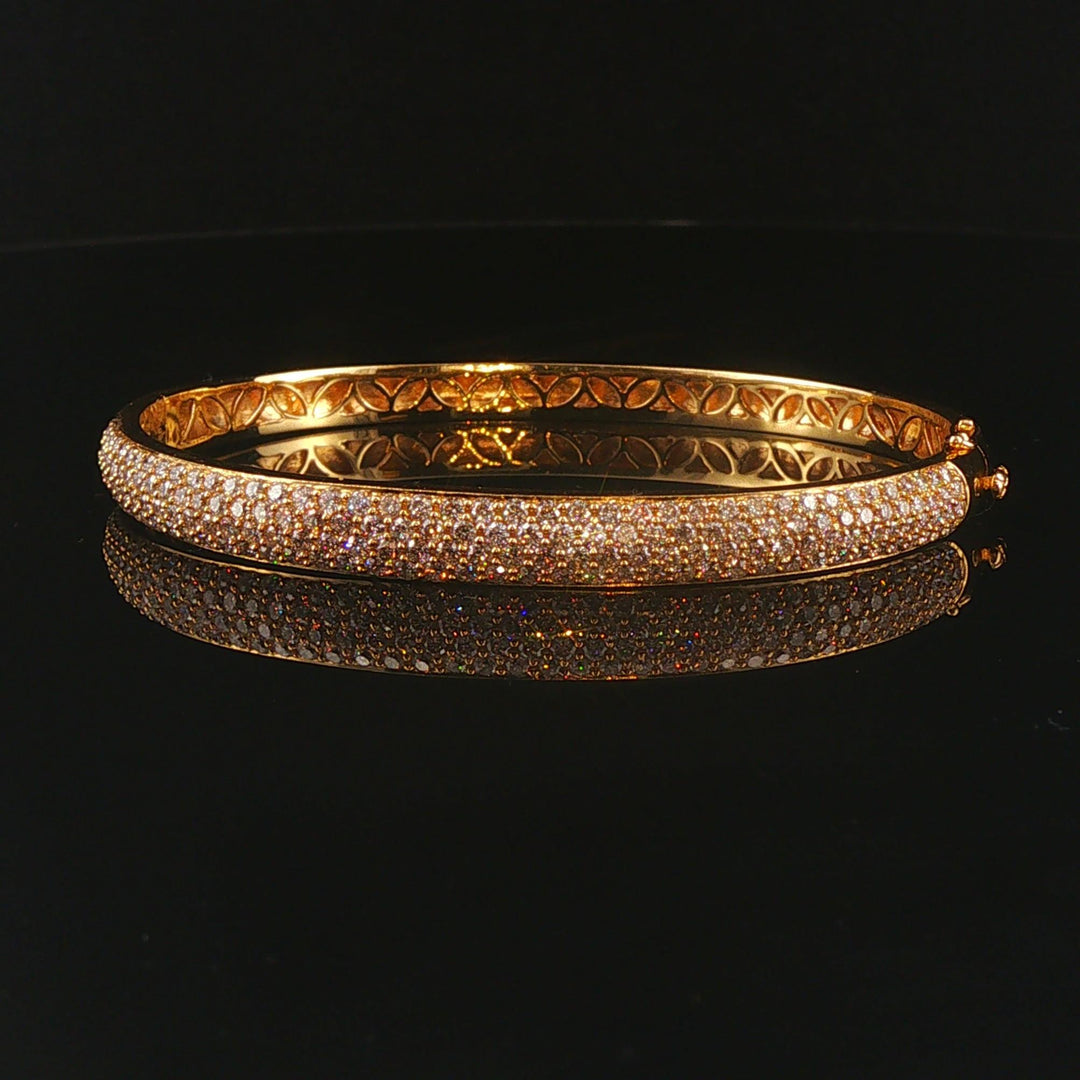 18k Yellow Gold 2.55cttw Pave Set Diamond Solid Heavy Bangle Bracelet 6.5"