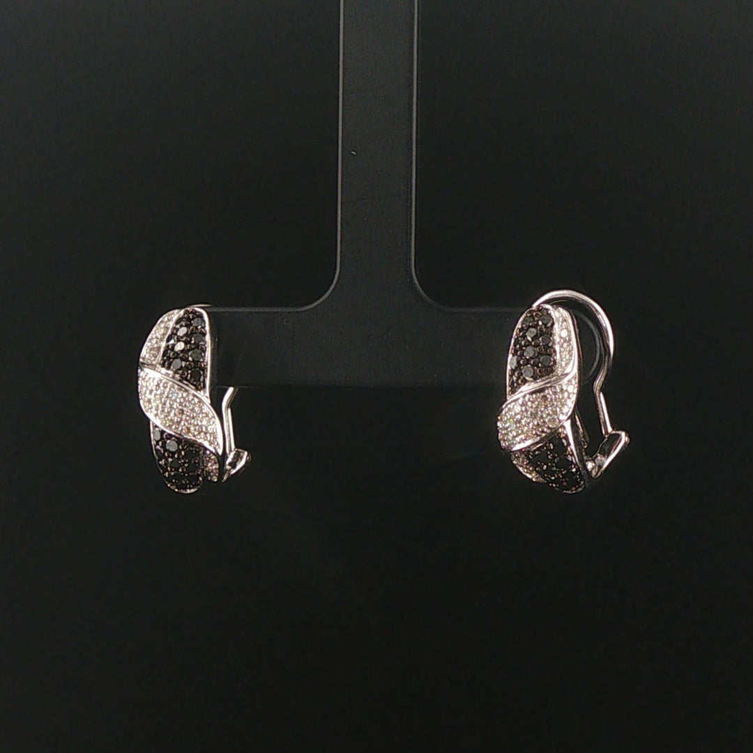 14k White Gold 0.50cttw Black and White Diamond Huggie Earrings