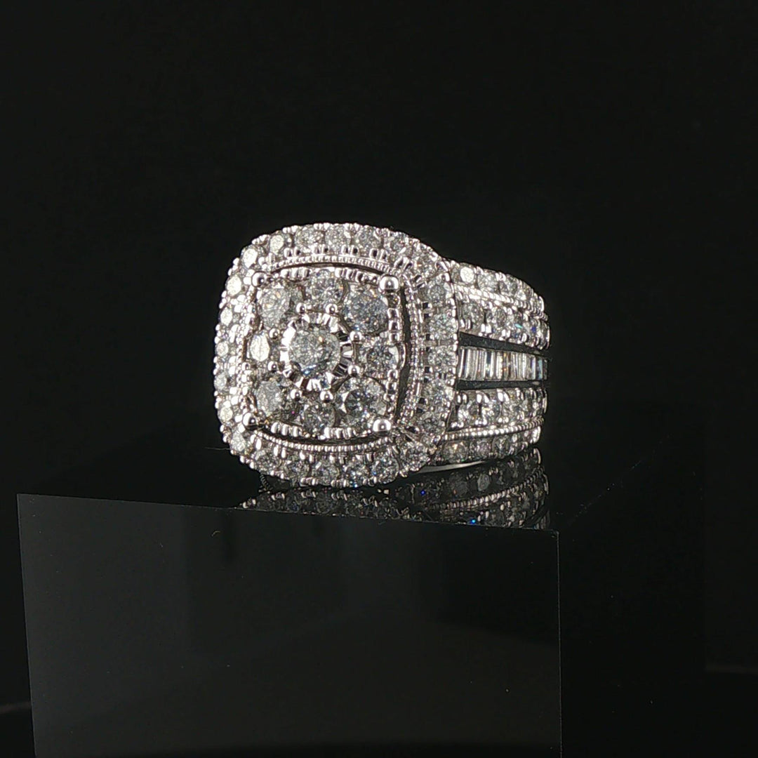 14k White Gold and 3cttw Diamond Large Cluster Ring Size 7