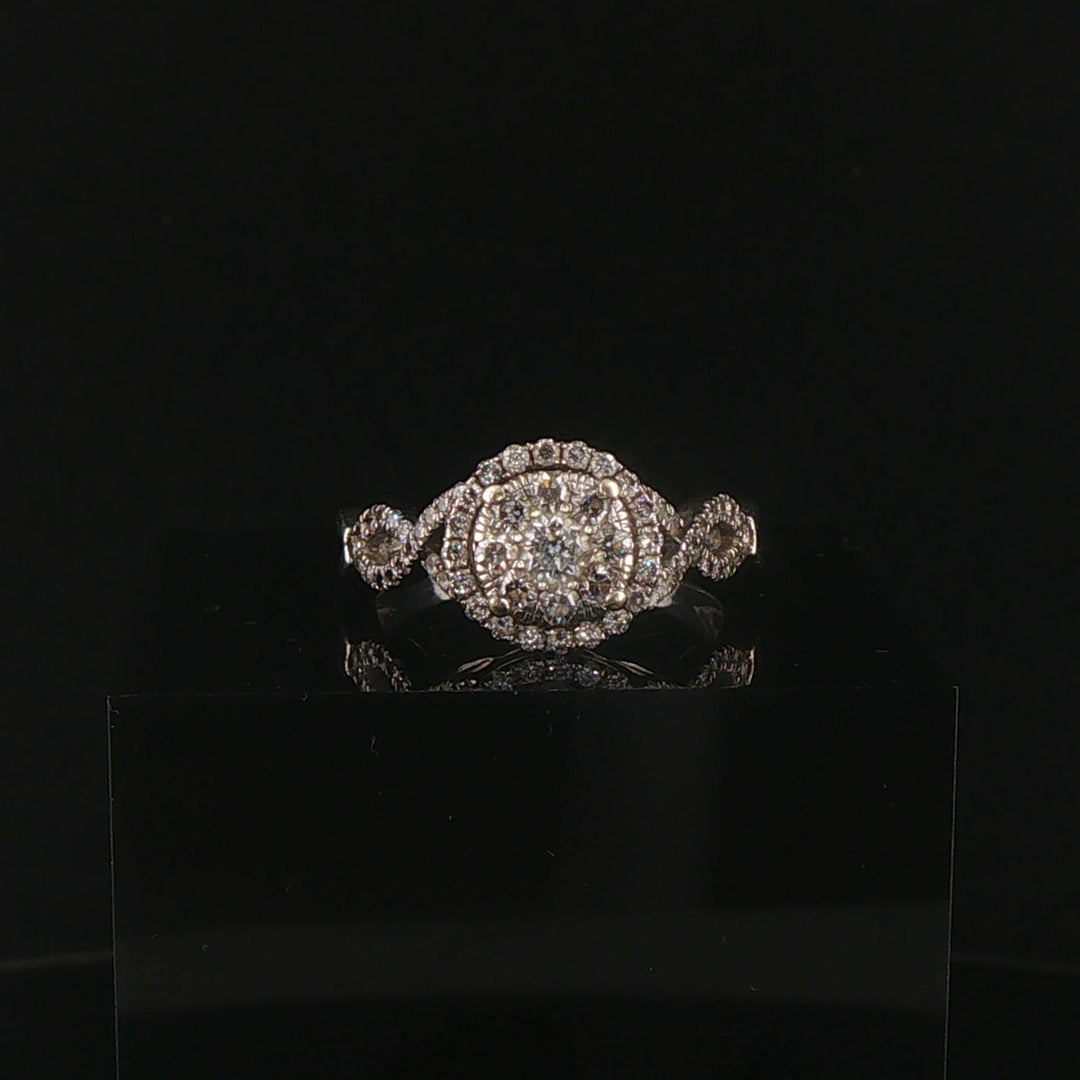 14k White Gold and 1cttw Diamond Vintage Ladies Cluster Halo Ring Size 8.5