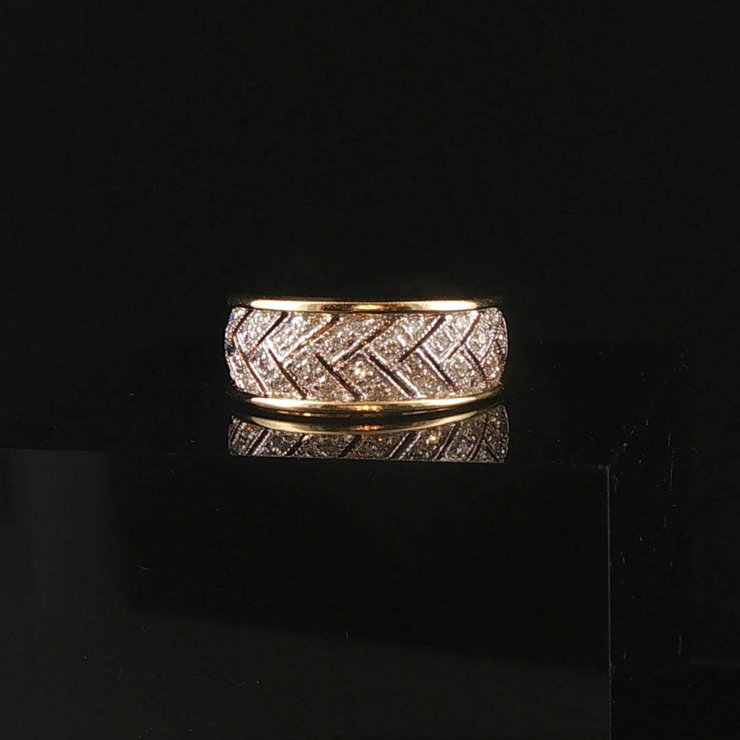 14k Yellow Gold and 0.15cttw Diamond Fancy Small Band Ring Size 6