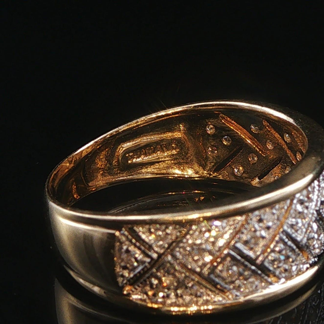 14k Yellow Gold and 0.15cttw Diamond Fancy Small Band Ring Size 6