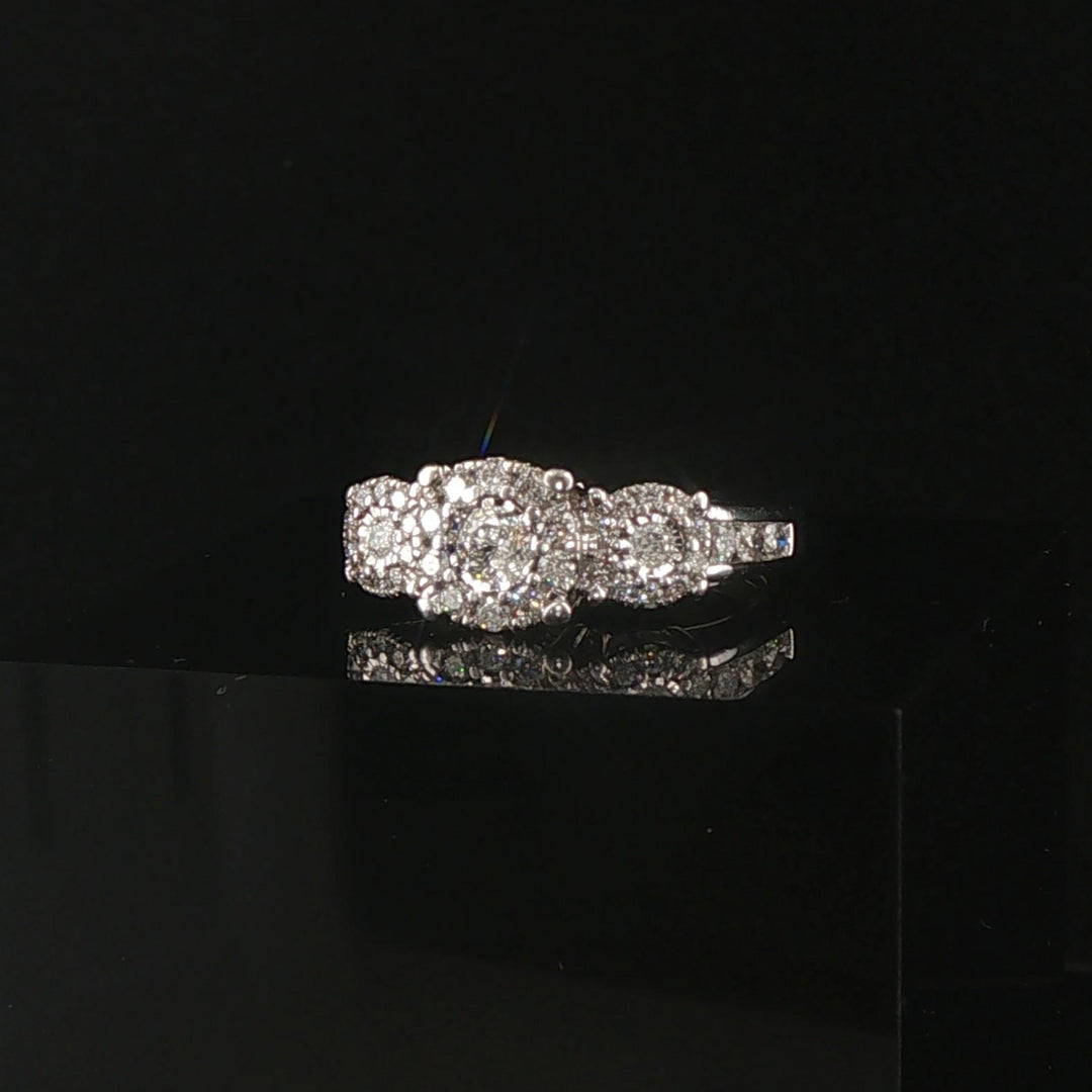 14k White Gold and 0.60cttw Three Diamond Cluster Ring Size 5.5