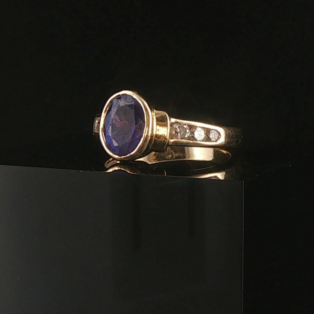 14k Yellow Gold Bezel Set Tanzanite and Diamond Vintage Ring Size 7