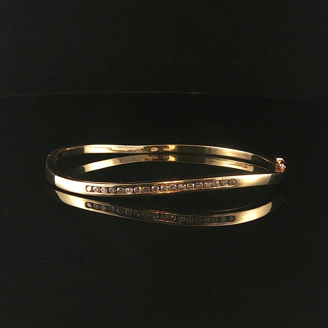 14k Yellow Gold and 0.50cttw Diamond 10.6g Curved Bangle Bracelet 6.5"
