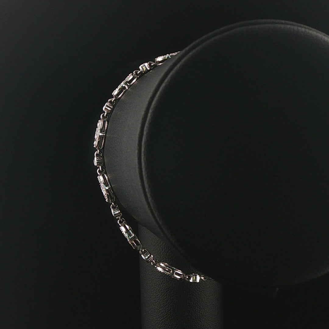 14k White Gold and 1cttw Diamond 10g Circle Link Bracelet 7"