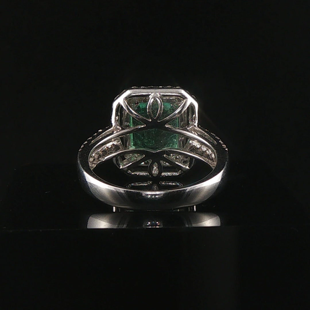 14k White Gold 2.95ct Natural Emerald and Diamond Halo Ring Size 7