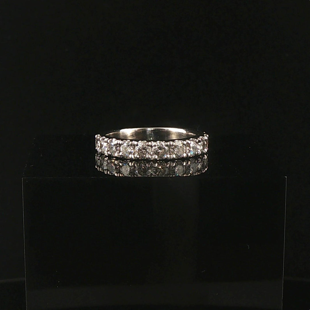 14k White Gold and 1cttw Diamond Half Eternity Band Ring Size 4.5