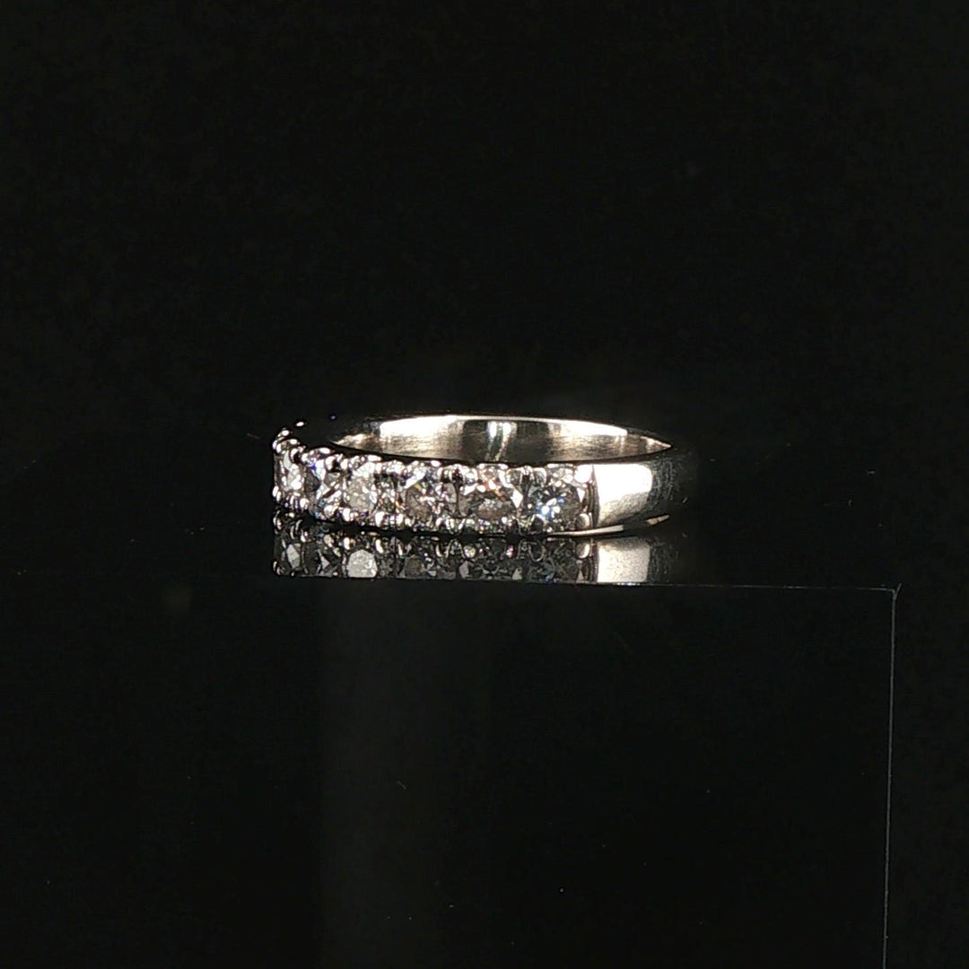14k White Gold and 1cttw Diamond Half Eternity Band Ring Size 4.5