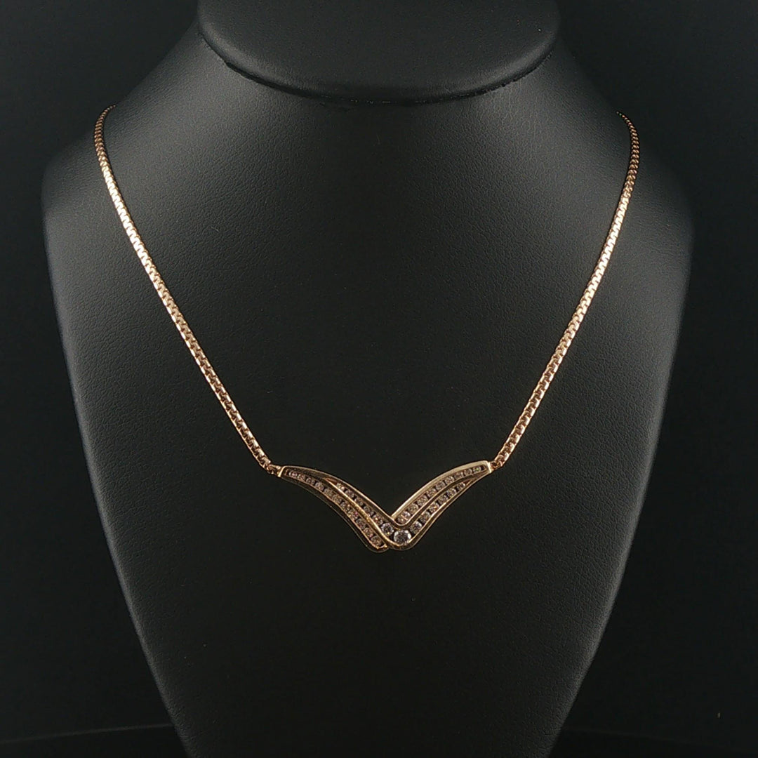 14k Yellow Gold and 0.50cttw Diamond V Pendant UnoAerre Necklace Italy 16.5"