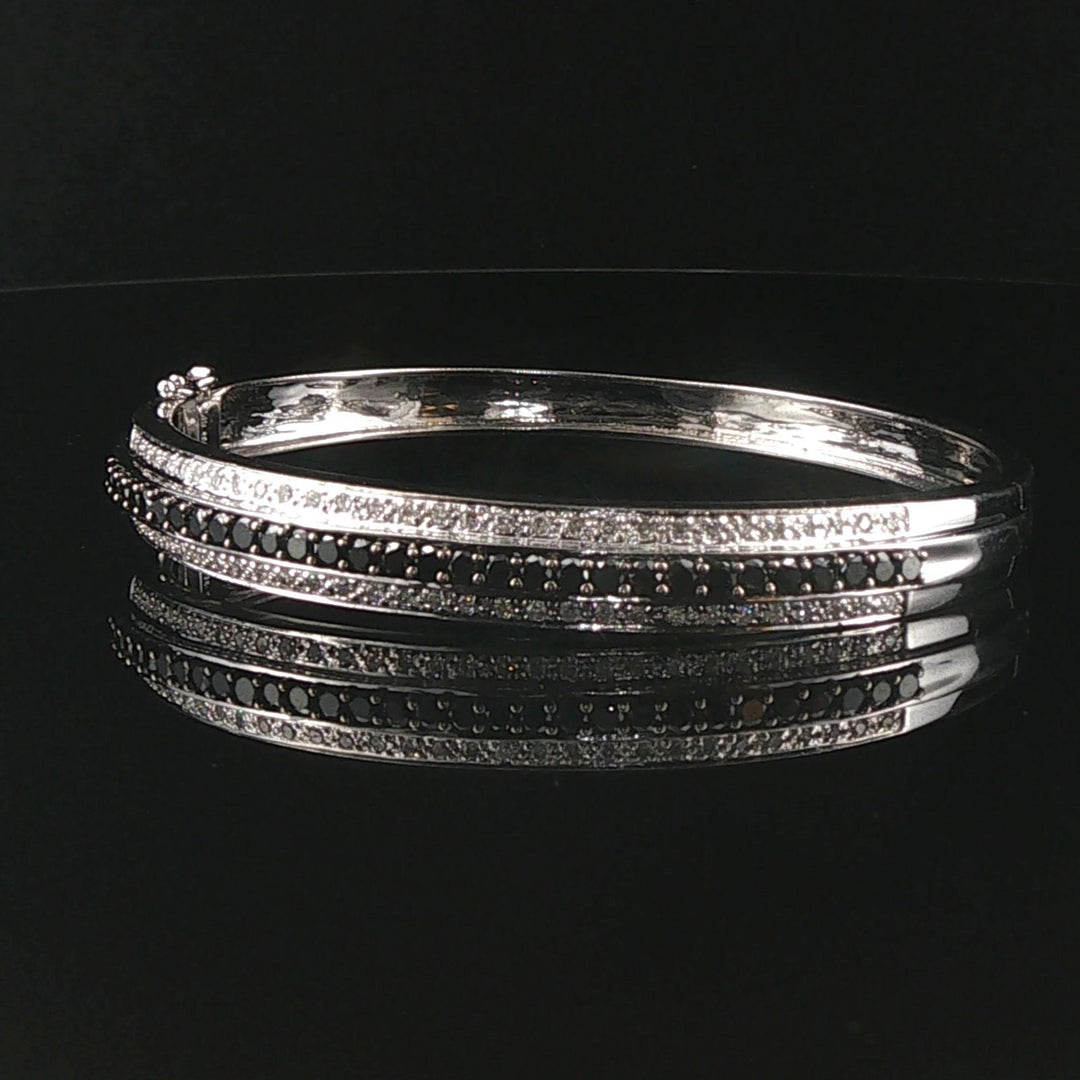 14k White Gold 2cttw Black and White Diamond Solid Bangle Bracelet 7"