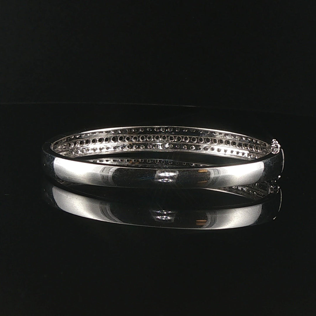 14k White Gold 2cttw Black and White Diamond Solid Bangle Bracelet 7"