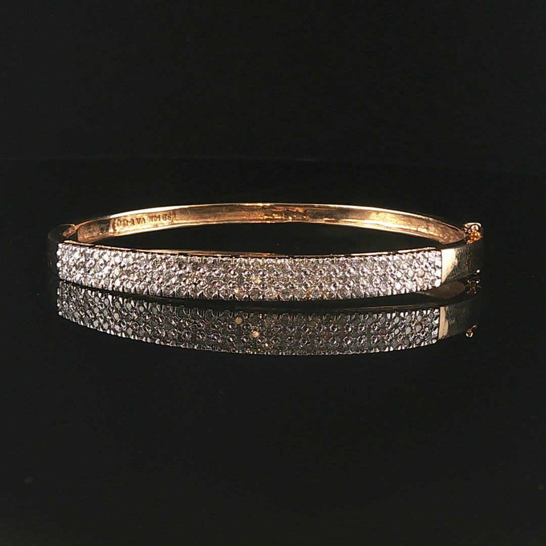 14k Yellow Gold and 1cttw Pave Diamond Bangle Bracelet 6.75"