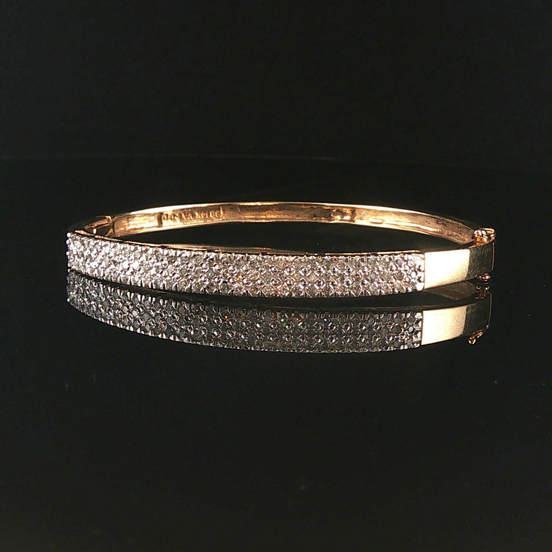 14k Yellow Gold and 1cttw Pave Diamond Bangle Bracelet 6.75"