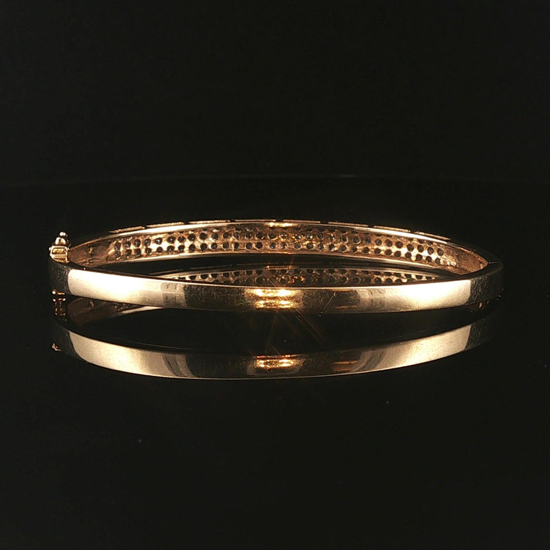 14k Yellow Gold and 1cttw Pave Diamond Bangle Bracelet 6.75"