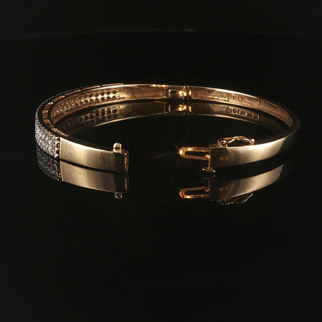 14k Yellow Gold and 1cttw Pave Diamond Bangle Bracelet 6.75"