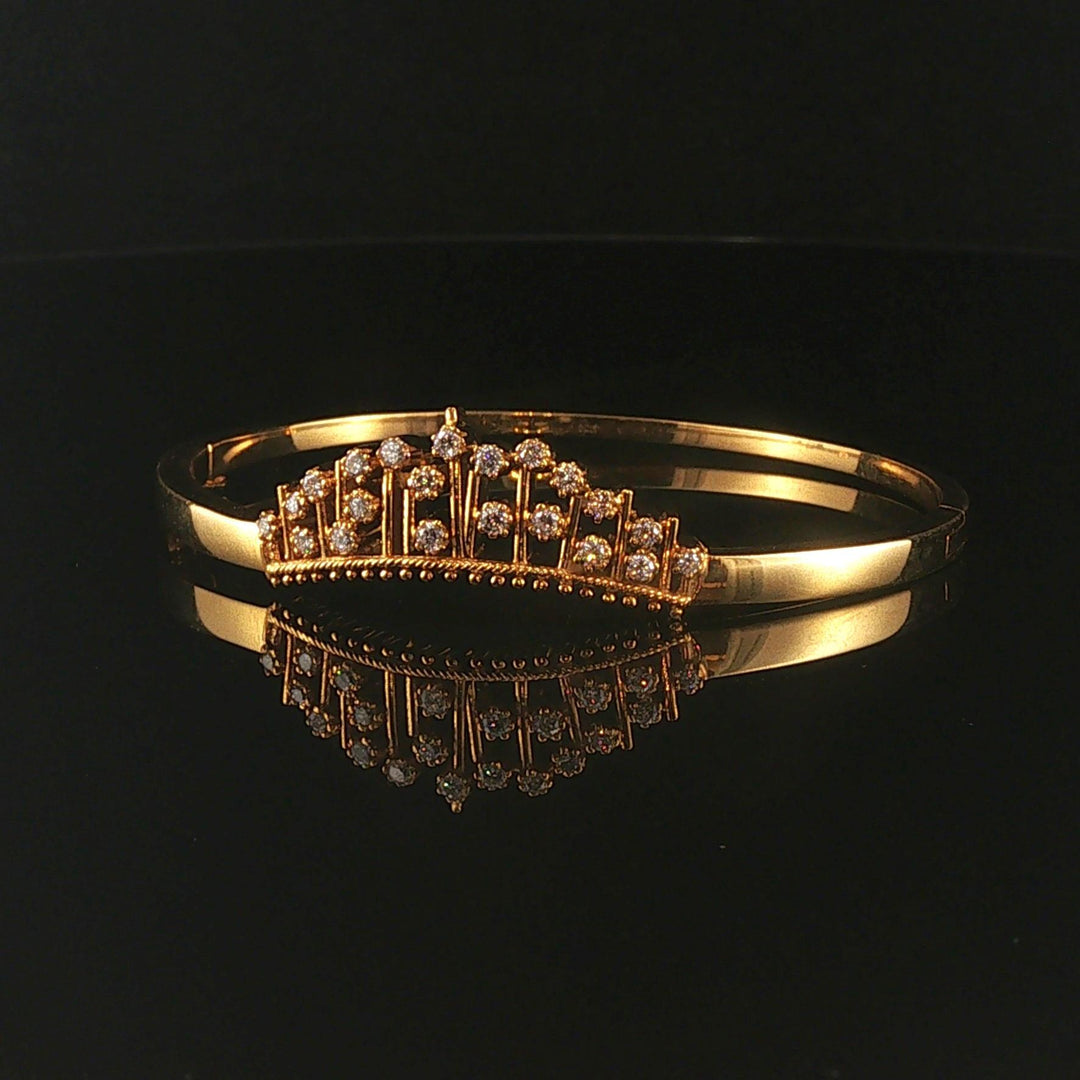 18k Yellow Gold and 0.40cttw Diamonds 16.3g Vintage Crown Bangle Bracelet 6.5"