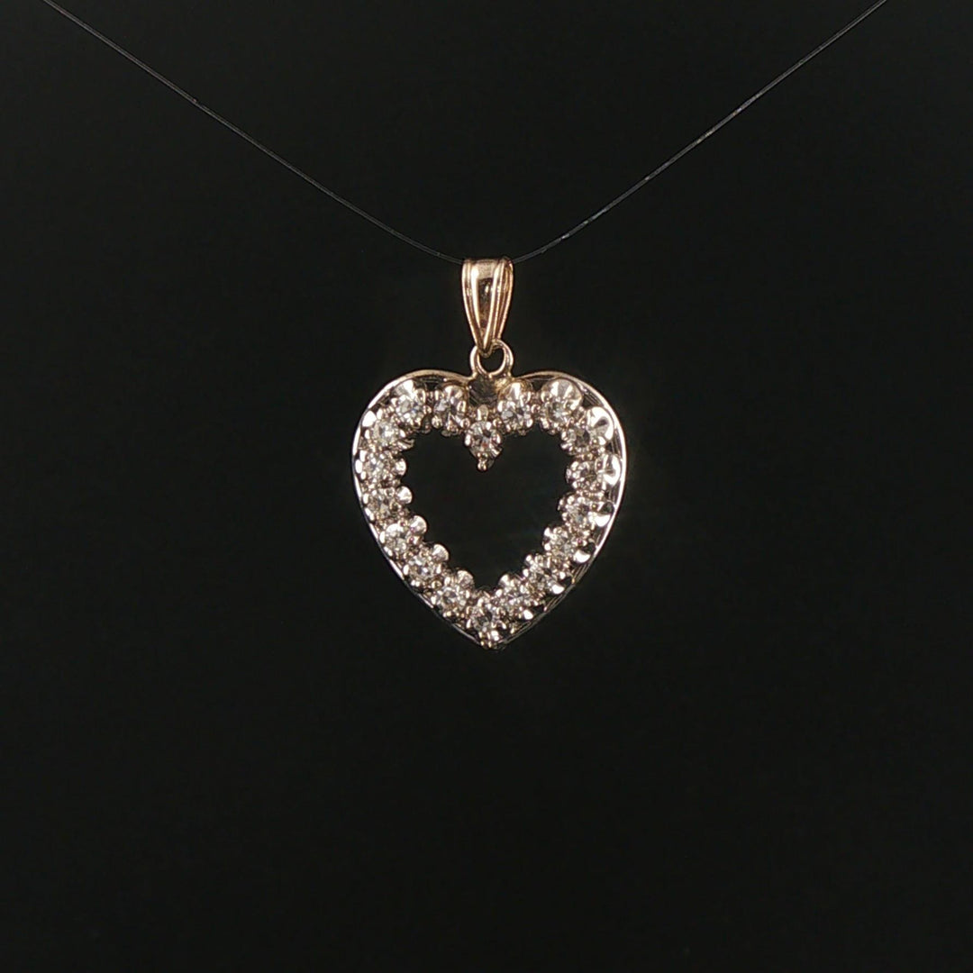 14k White Gold and 0.30cttw Diamond Vintage Heart Pendant 1"