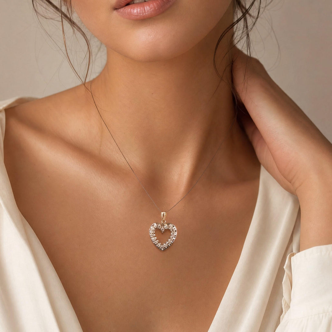 14k White Gold and 0.30cttw Diamond Vintage Heart Pendant 1"