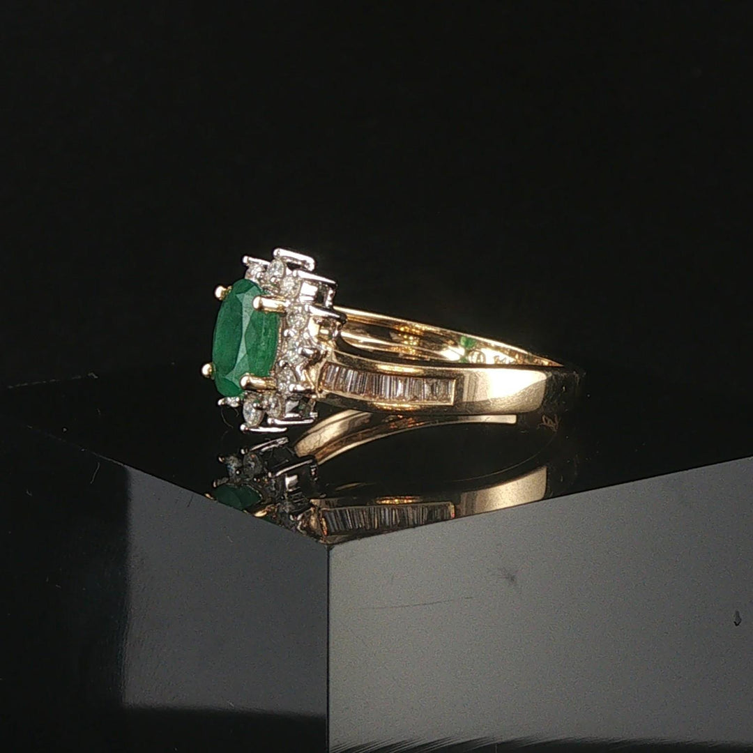 14k Yellow Gold Emerald and Diamond Halo Ladies Ring Size 8