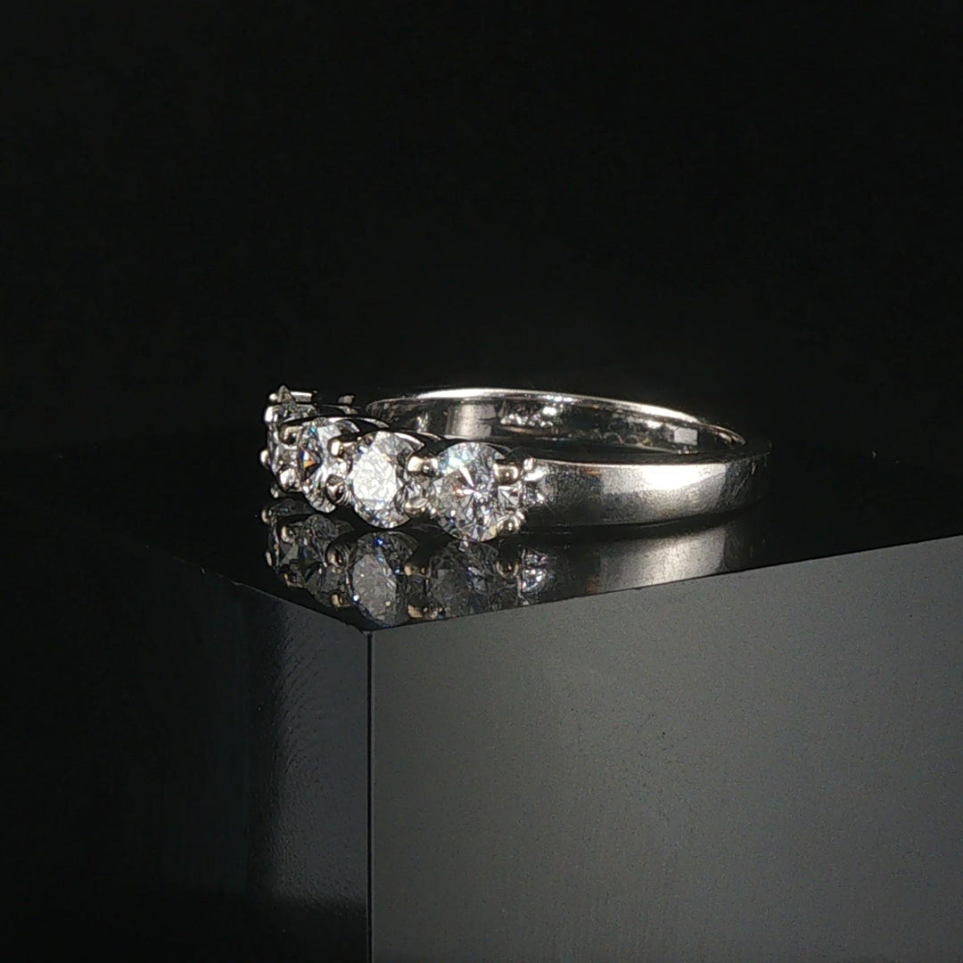 14k White Gold and 1.50cttw Five Diamond Vintage Ring Size 8