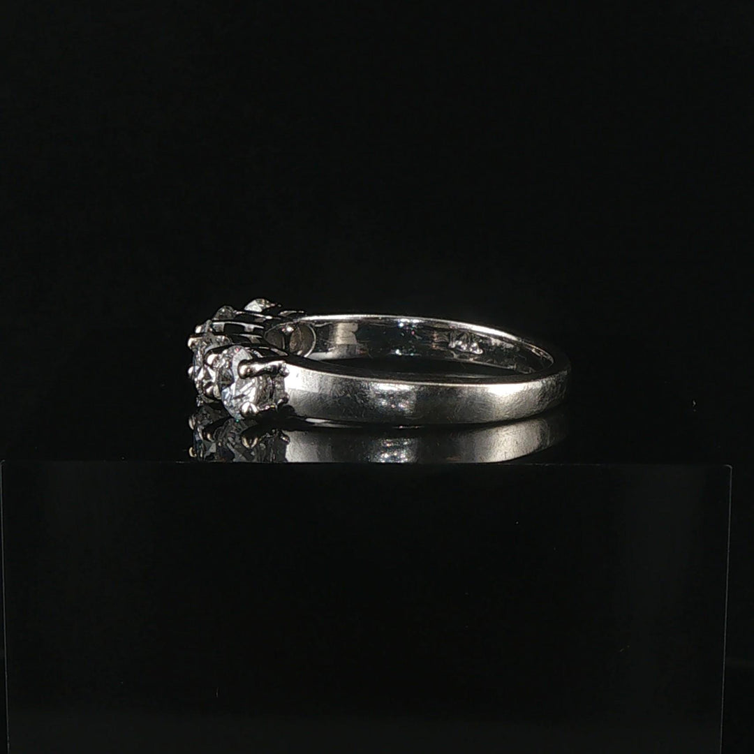 14k White Gold and 1.50cttw Five Diamond Vintage Ring Size 8