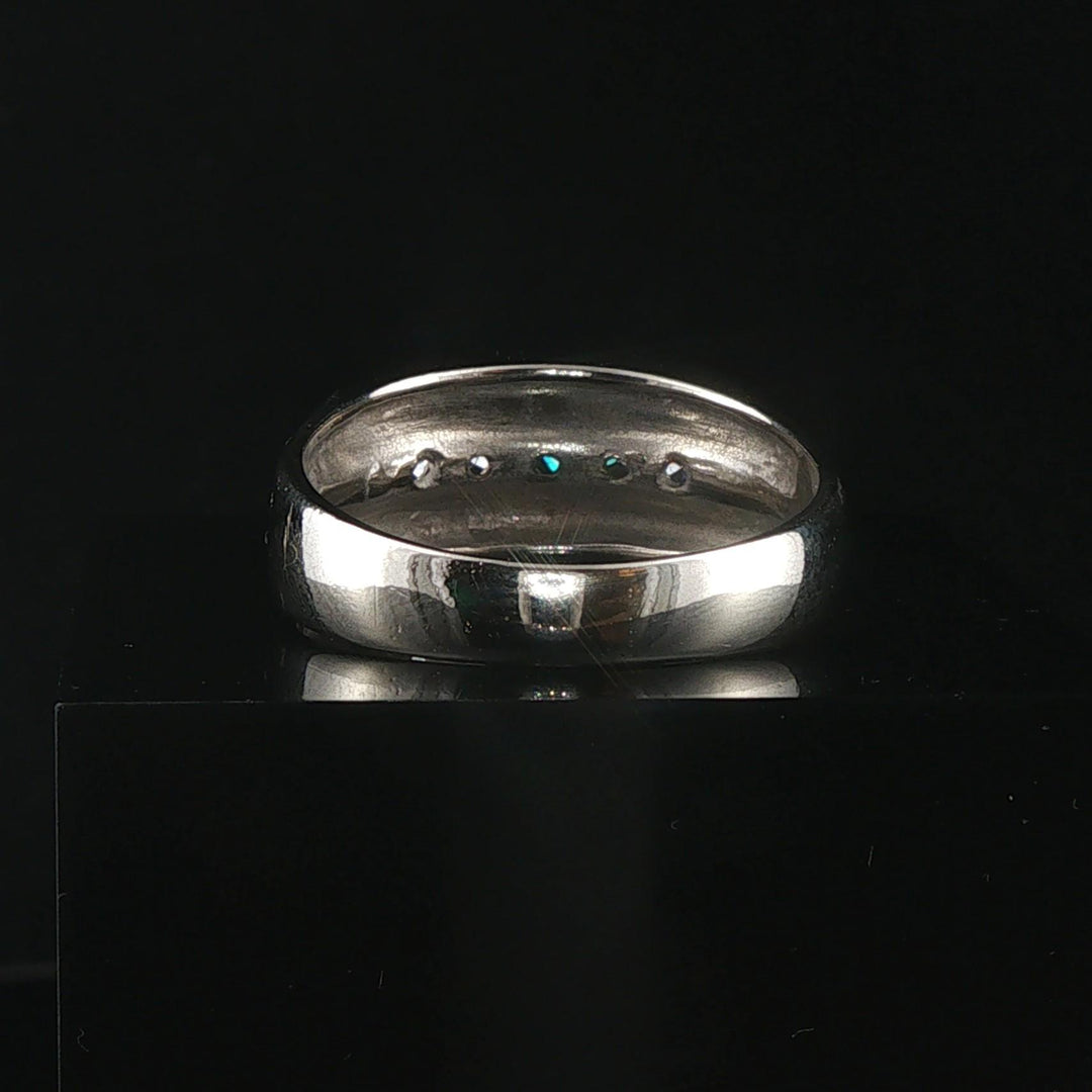 14k White Gold and 0.50cttw Five Diamond Men's Solid Band Ring Size 11