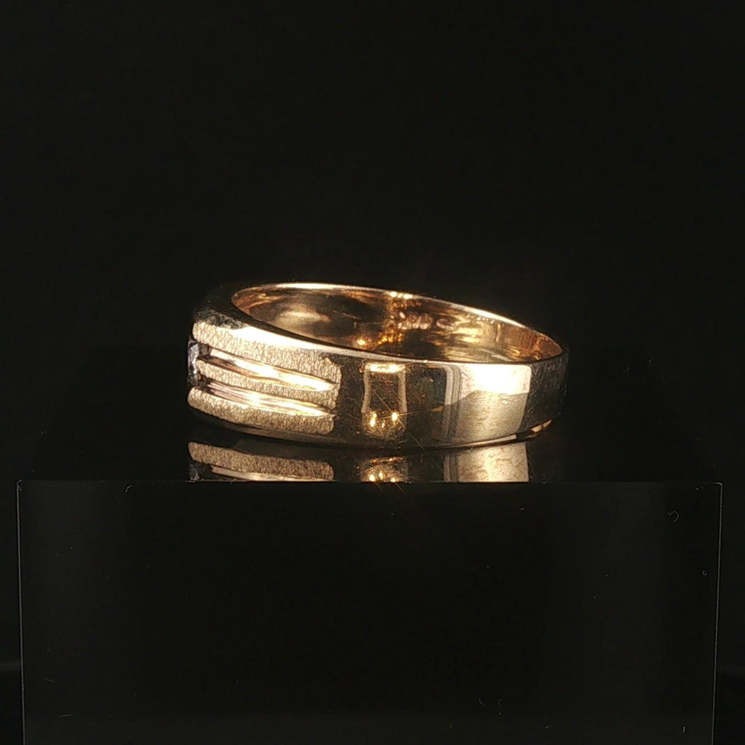 14k Yellow Gold and 0.40cttw Three Diamond Men's Band Ring Size 11