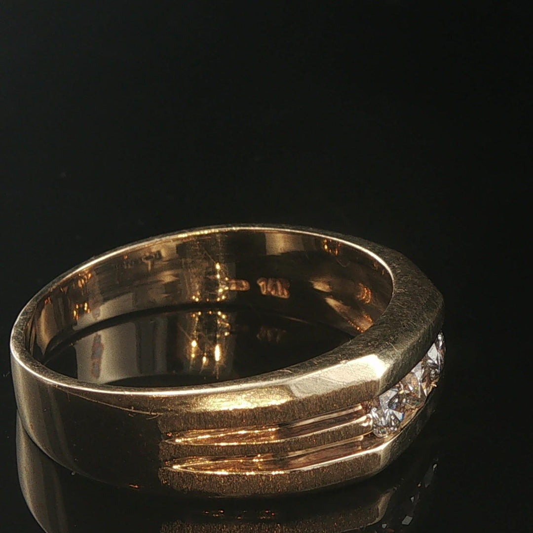 14k Yellow Gold and 0.40cttw Three Diamond Men's Band Ring Size 11