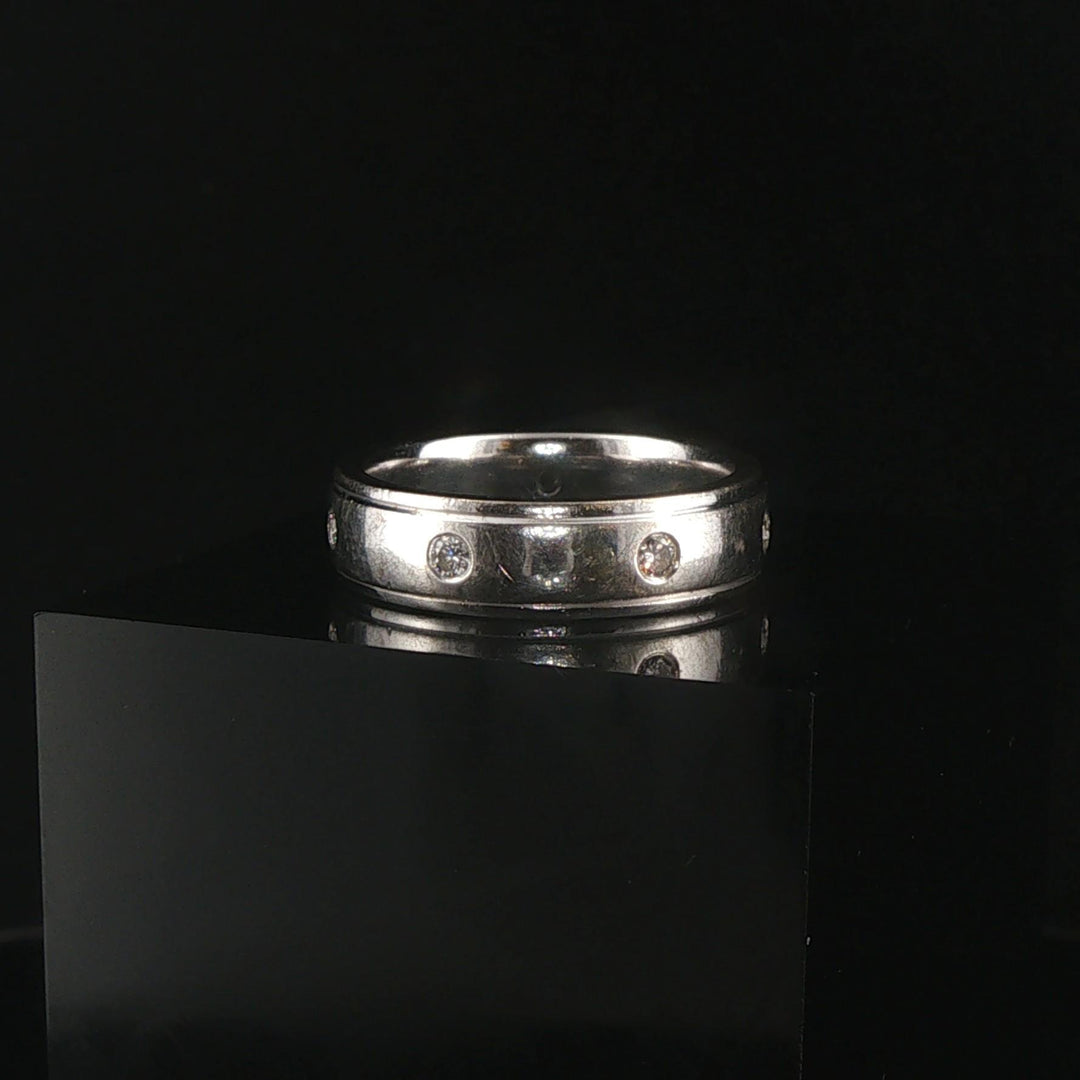 14k White Gold and 0.15cttw Flush Set Diamond 6mm Band Ring Size 8.25