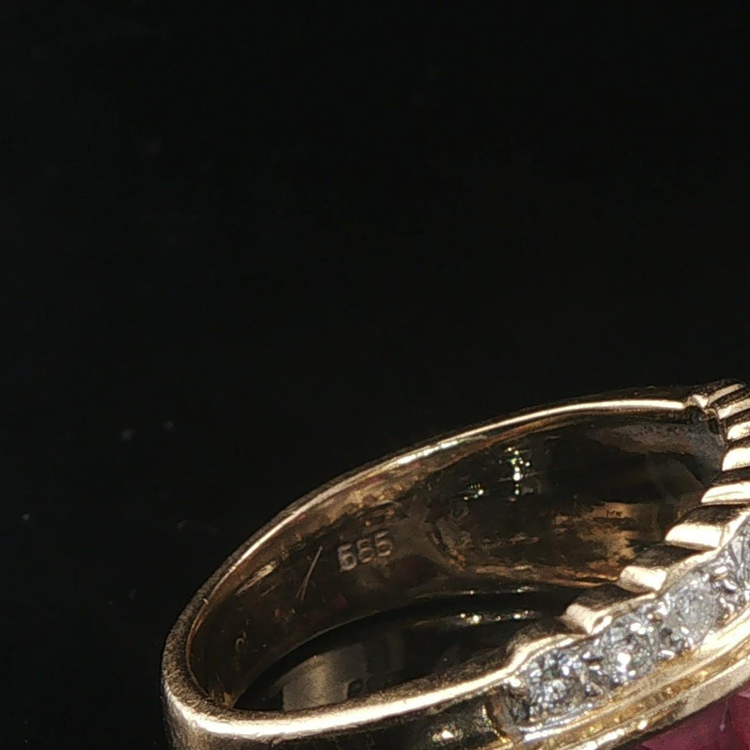 14k Yellow Gold Ruby and 0.40cttw Diamond Vintage Band Ring Size 4.25