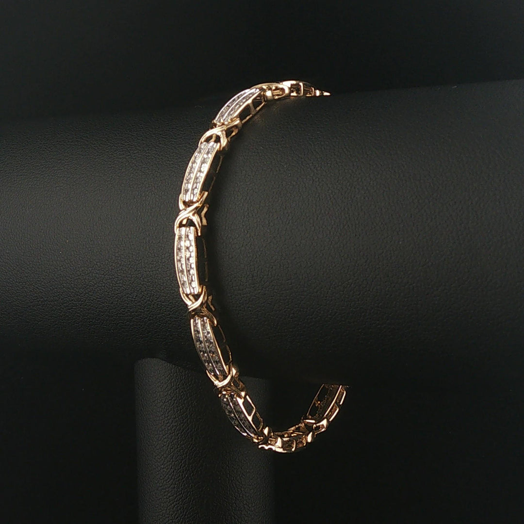 14k Yellow Gold and 0.75cttw Diamond Fancy X Link Bracelet 7.25"