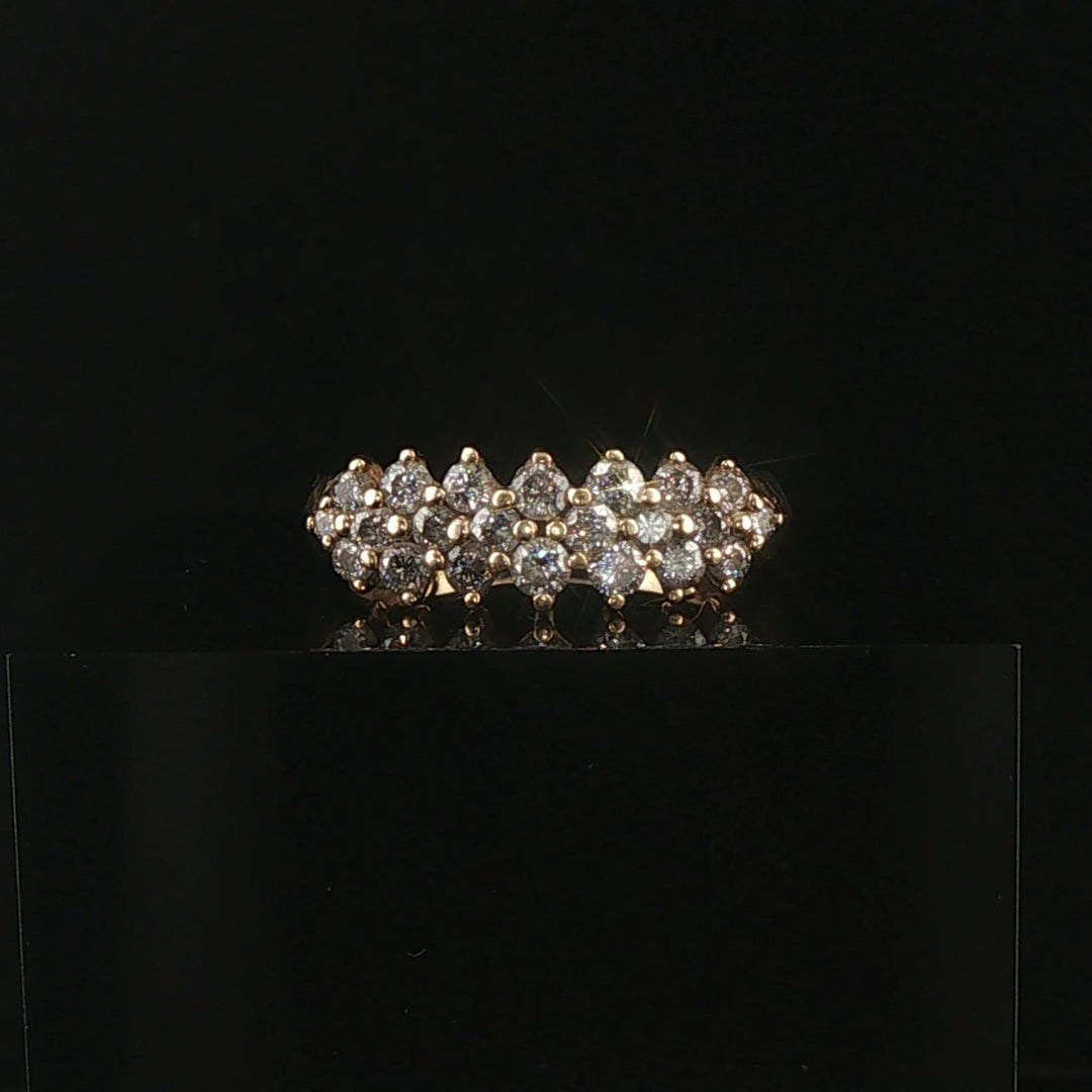 14k White Gold and 0.75cttw Diamond Vintage Cluster Band Ring Size 6