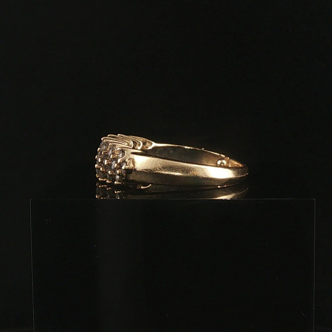 14k White Gold and 0.75cttw Diamond Vintage Cluster Band Ring Size 6