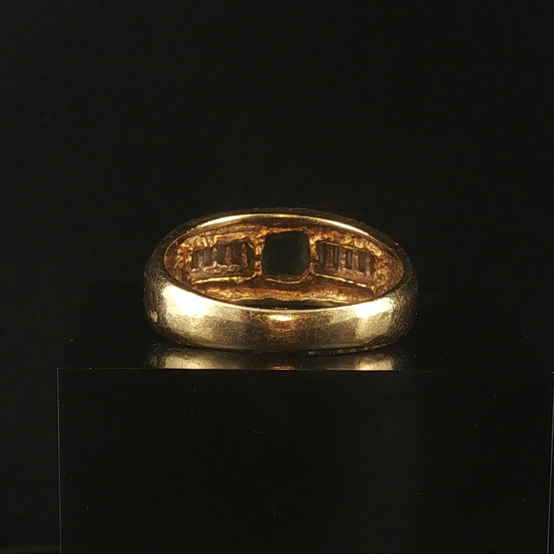 18k Yellow Gold Emerald and 0.30cttw Baguette Diamond Men's Vintage Ring Size 12