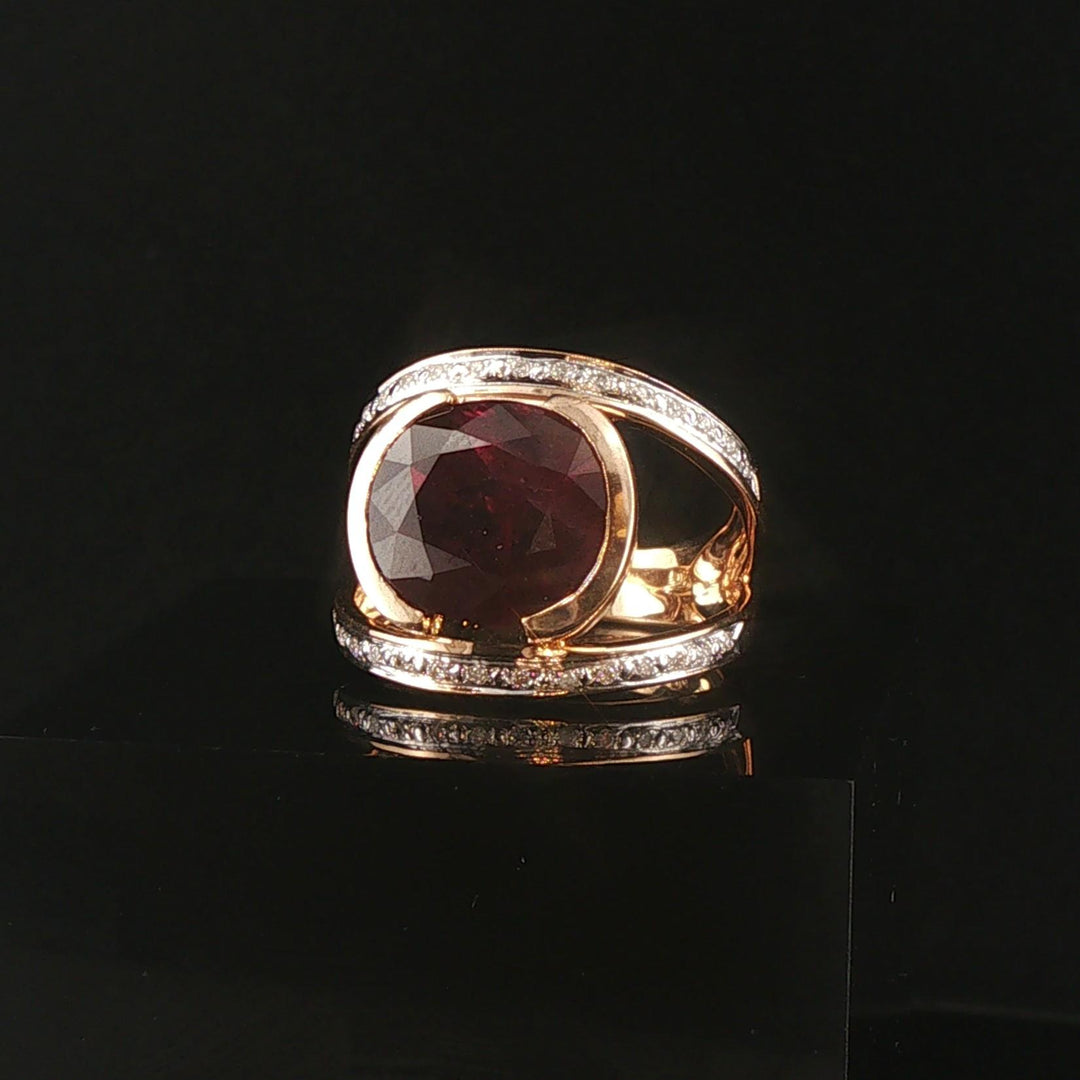 18k Yellow and White Gold Garnet and Diamond Fancy Two Band Ring Size 7