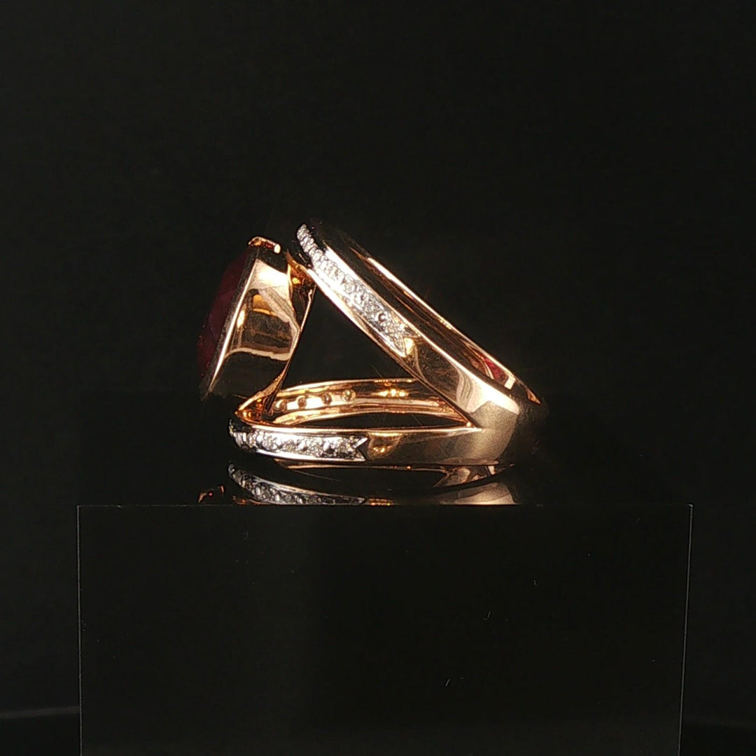 18k Yellow and White Gold Garnet and Diamond Fancy Two Band Ring Size 7