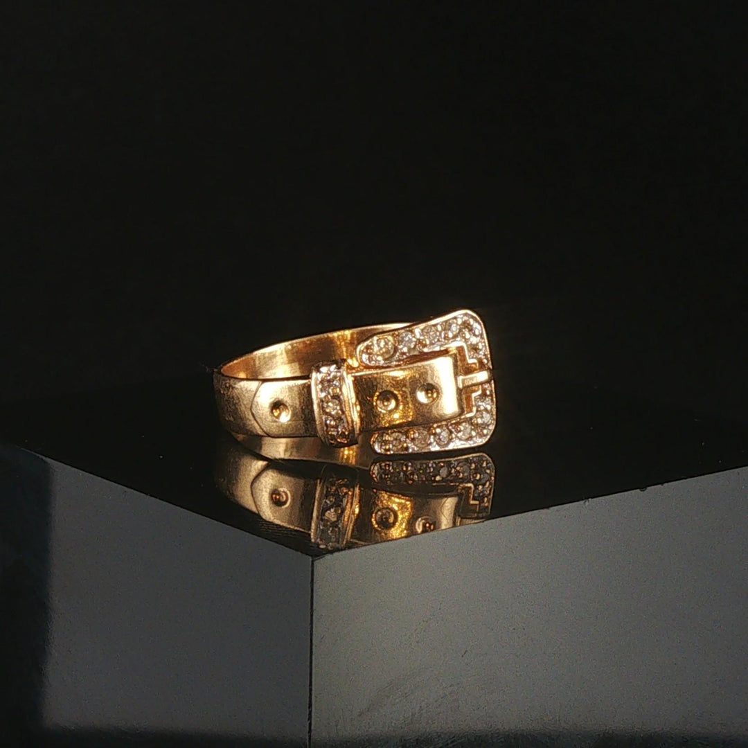 14k Yellow Gold and Diamond 2.4g Small Vintage Buckle Ring Size 4.25