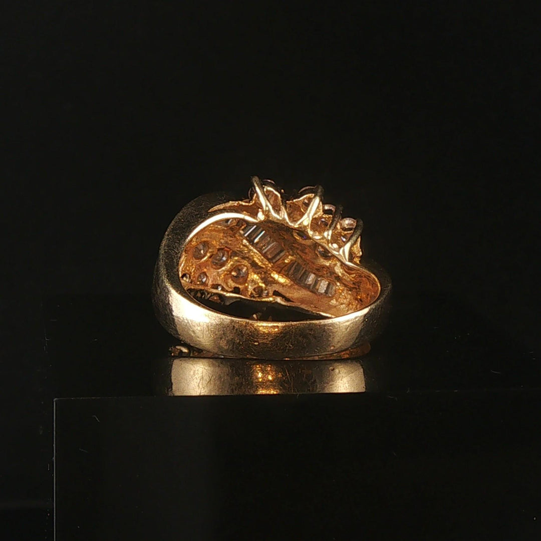 14k Yellow Gold and 1cttw Round and Baguette Diamond Ladies Ring Size 6