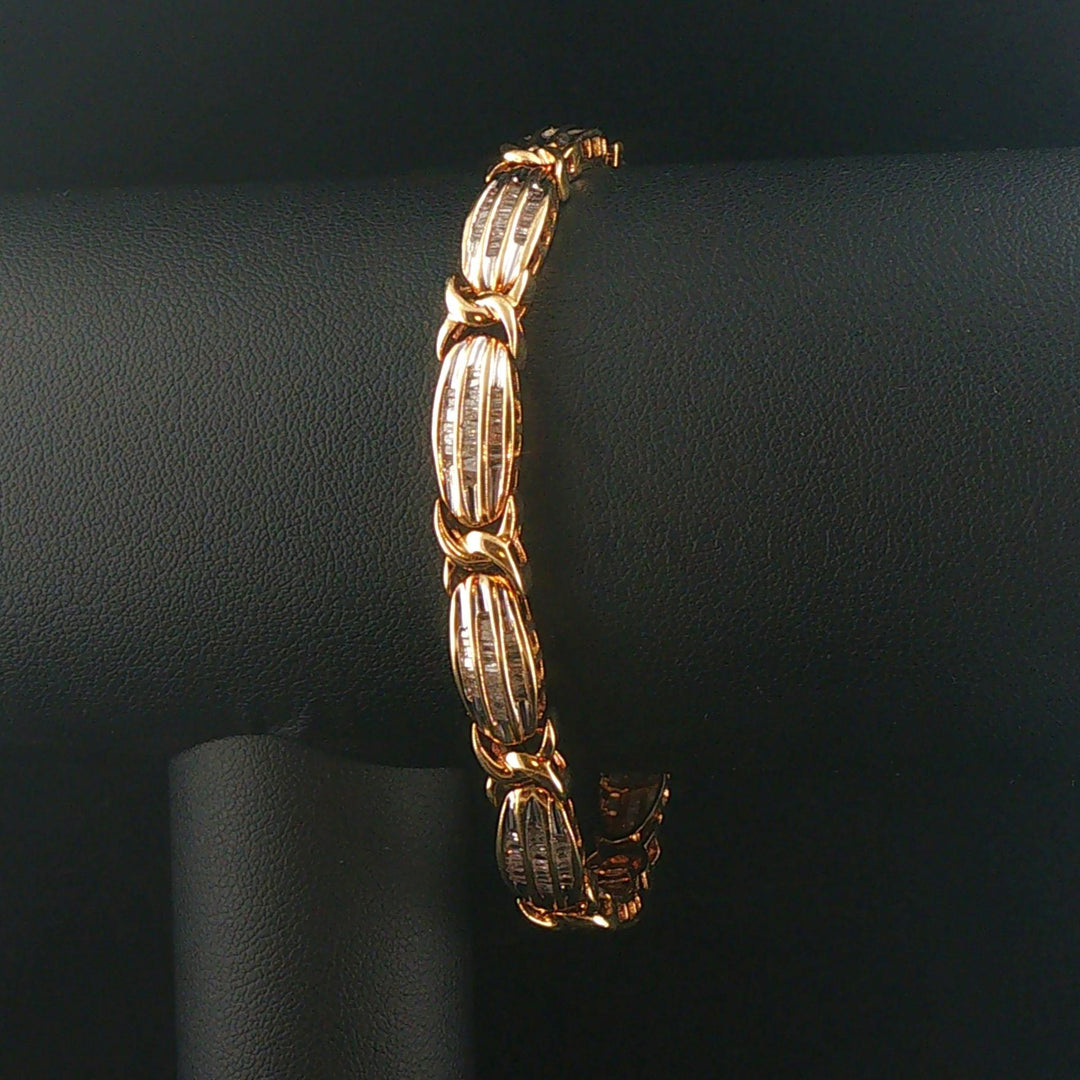 10k Yellow Gold and 1cttw Baguette Diamond 16.3g Fancy Link Bracelet 7.25"