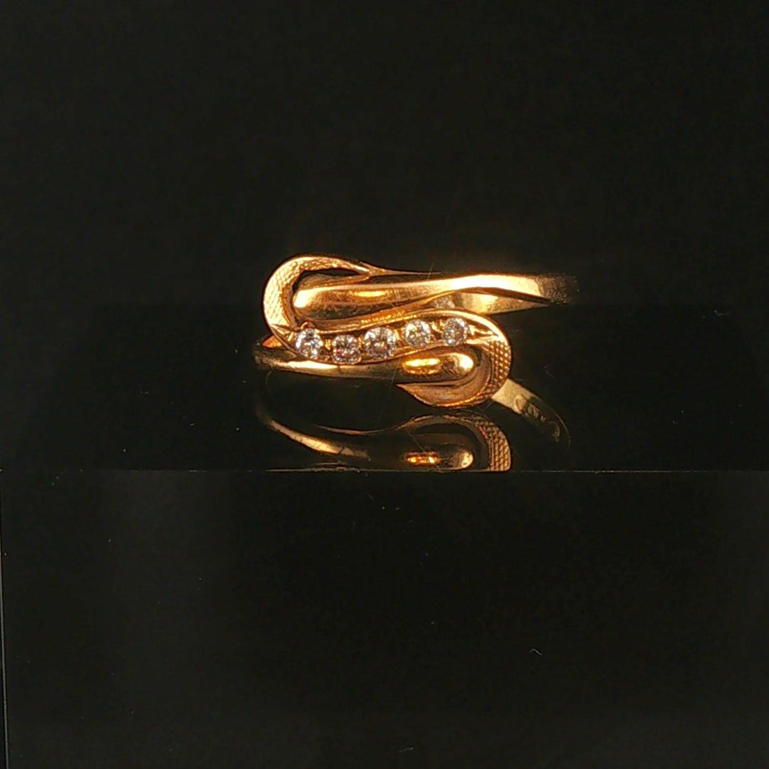18k Yellow Gold and 0.10cttw Diamond Vintage Fancy Ring Size 6