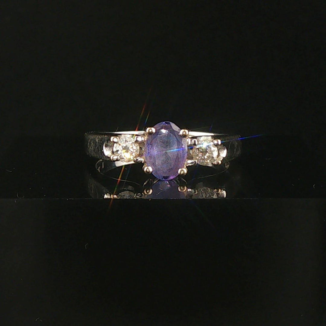 18k White Gold Oval Cut Tanzanite and Diamond Ring Size 6.75