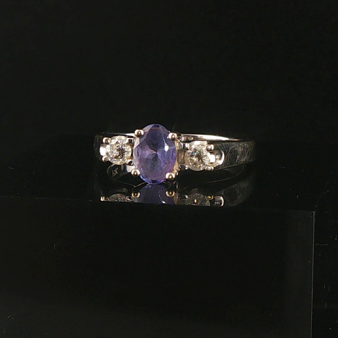 18k White Gold Oval Cut Tanzanite and Diamond Ring Size 6.75