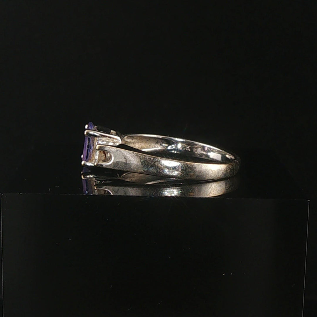 18k White Gold Oval Cut Tanzanite and Diamond Ring Size 6.75