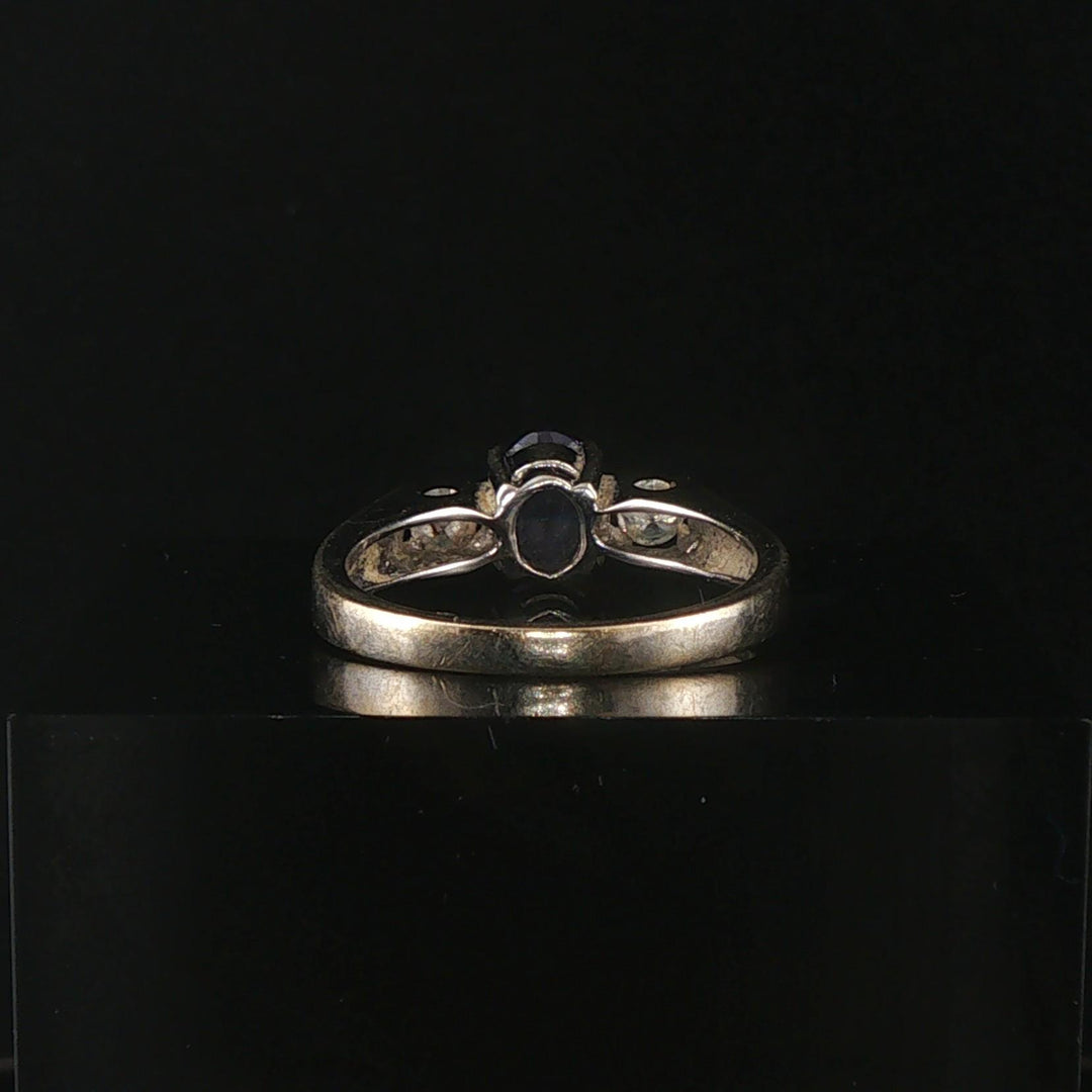 18k White Gold Oval Cut Tanzanite and Diamond Ring Size 6.75