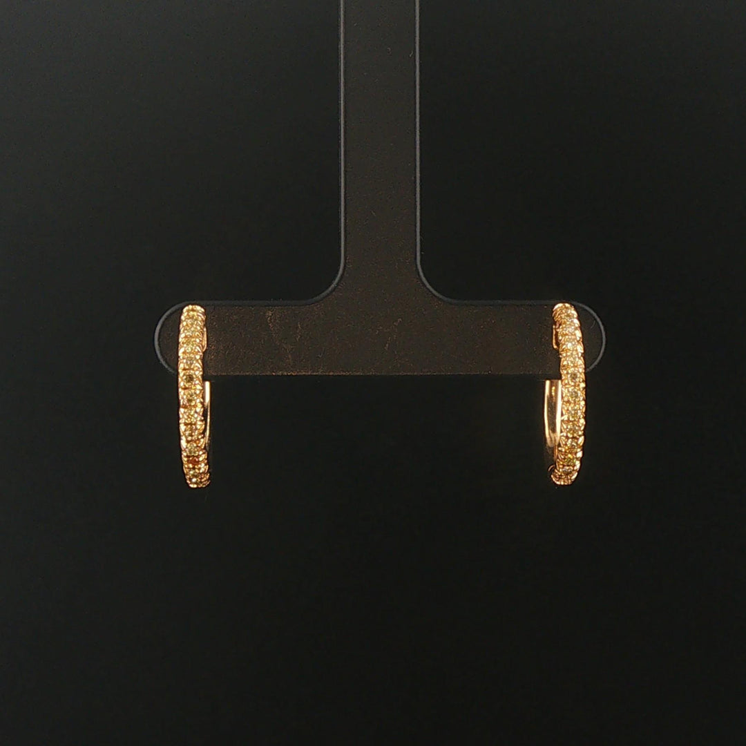 18k White Gold and 0.30cttw Diamond Small Hoop Earrings