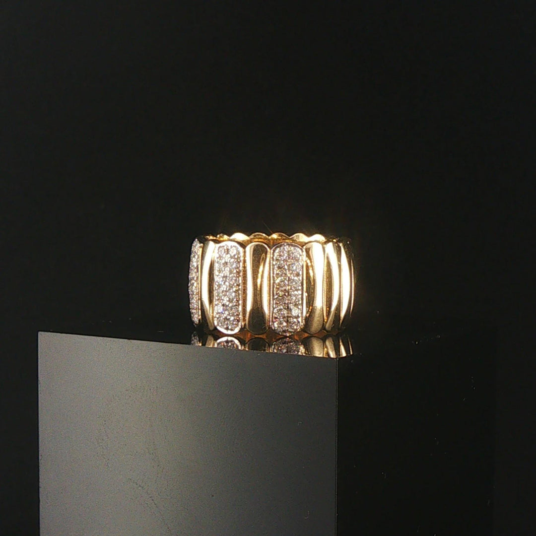 14k Yellow Gold and 0.25cttw Diamond Ladies Solid Heavy Band Ring Size 5.75